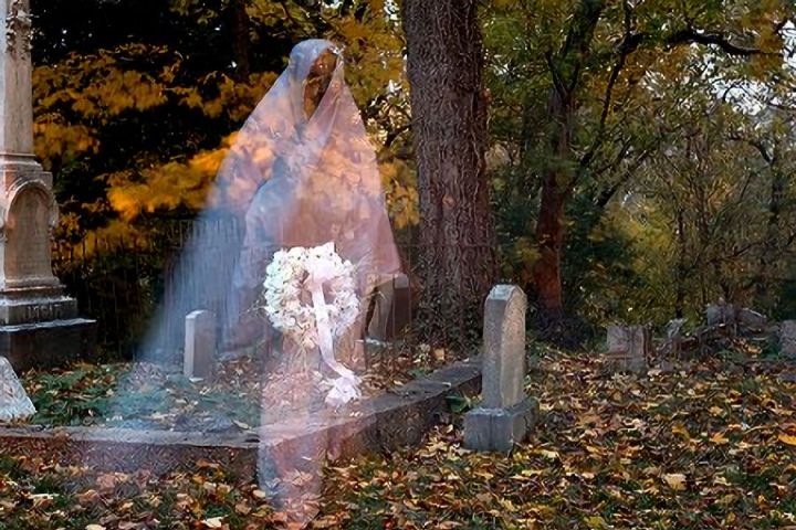 Ghost in Oak Hill Cemetery Georgetown