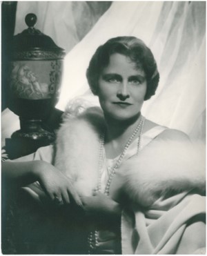 Marjorie Merriweather Post posing for a photo